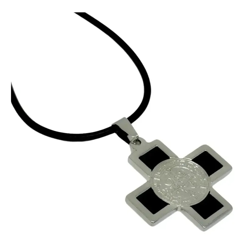 Collar Y Dije Medalla San Benito Esmaltada Negra Protección Medalla San Benito Esmaltada