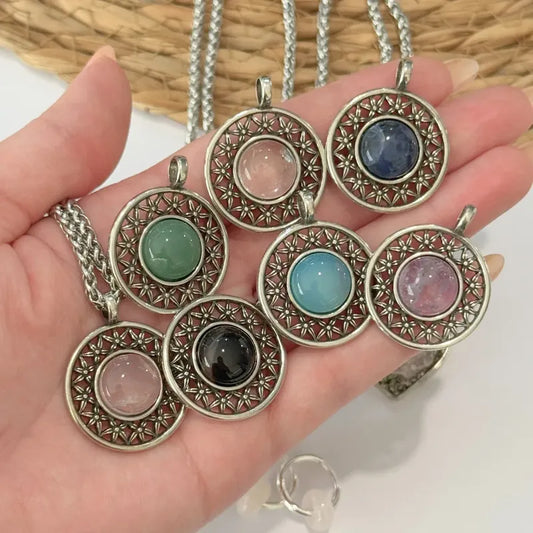 Collar Mandala Con Piedras Naturales Y Cadena De Acero Color Cuarzo Cristal