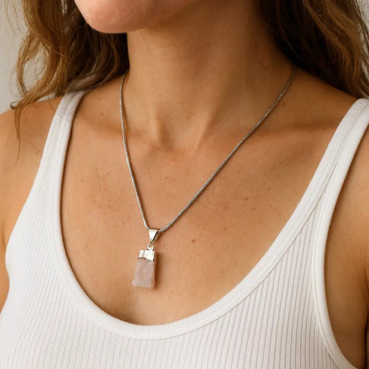 Collar Piedra Kunzita En Bruto Y Cadena De Acero Kunzita