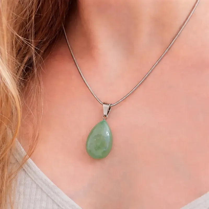 Collar Gota De Piedra Natural Con Cadena Acero Cuarzo Verde - Sanación