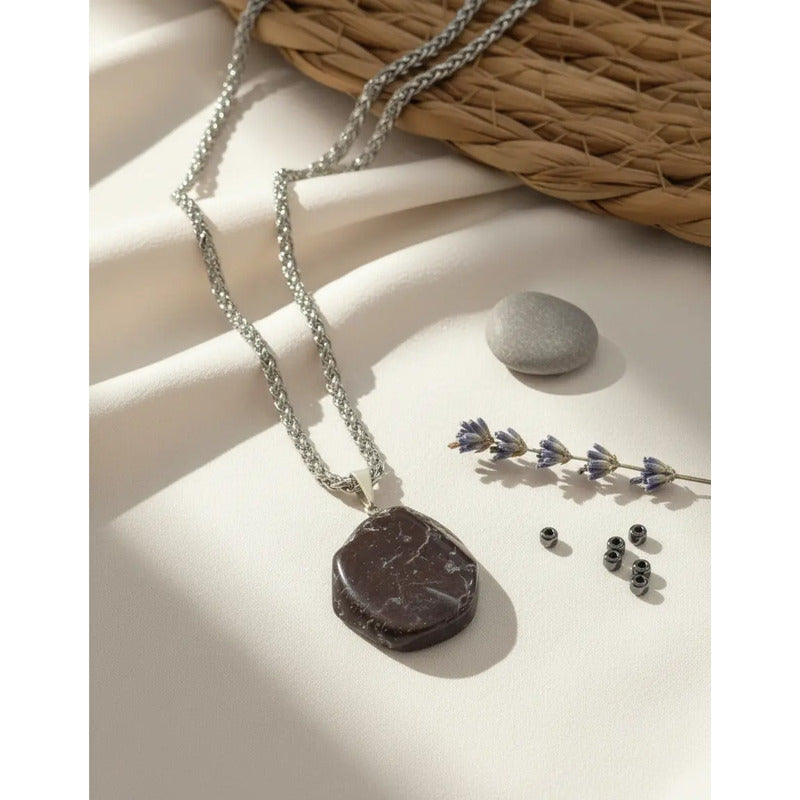Collar Medallón De Piedra Granate Y Cadena De Acero Medallón Granate