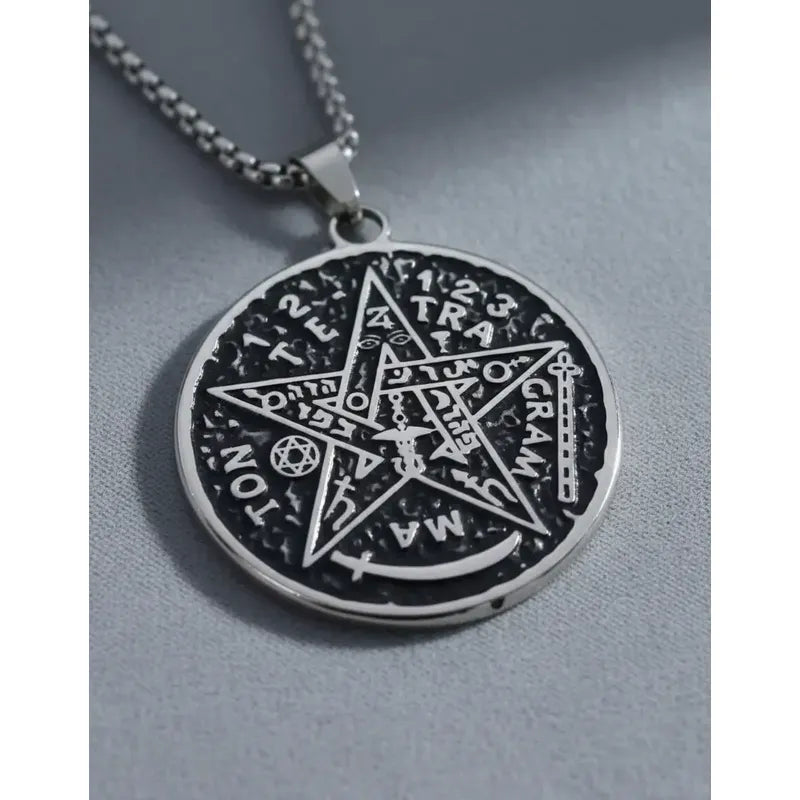 Collar Con Medallón De Tetragrámaton De Acero Quirúrgico Tetragramaton