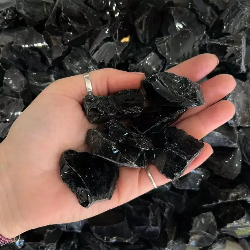 Piedra Natural En Bruto Obsidiana Tamaño Grande 4 -5 Cm Negro
