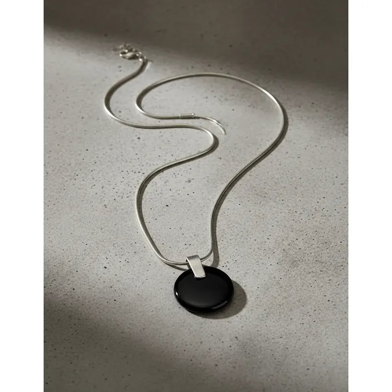 Collar Medallón De Piedra Obsidiana + Cadena De Acero Obsidiana