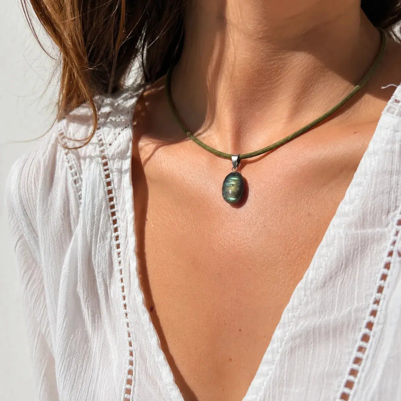 Collar Choker Gargantilla Piedras Naturales Soga Gamuza Labradorita