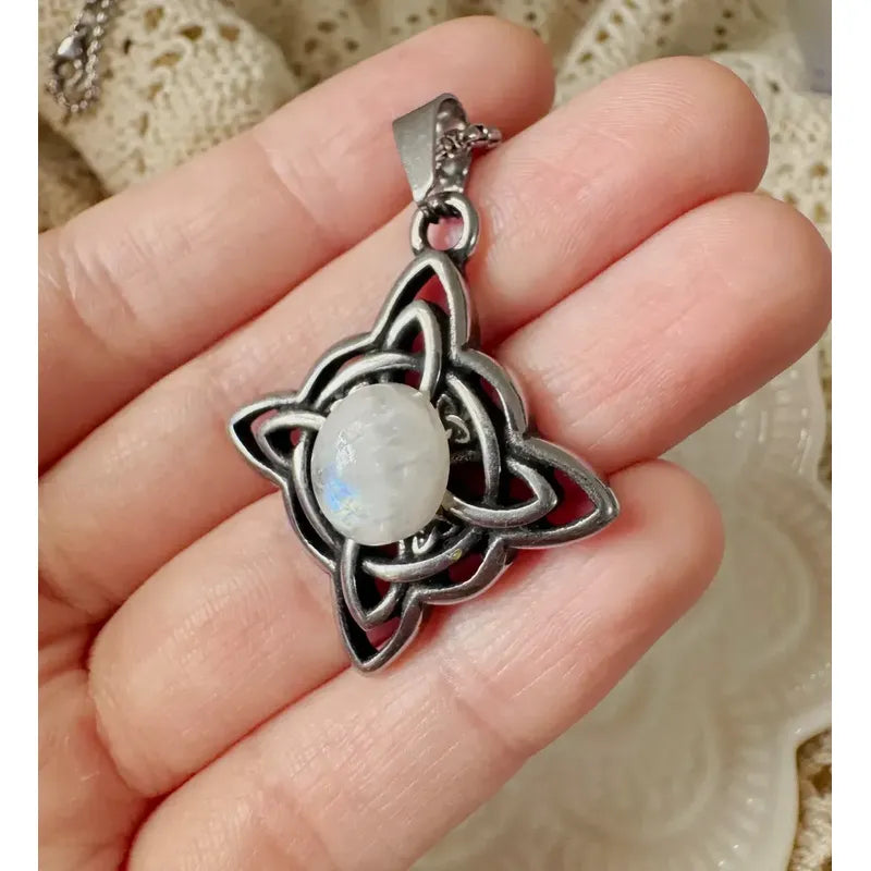 Divina Existencia Collar Amuleto Protección Nudo Bruja Acero Adularia - Piedra Luna