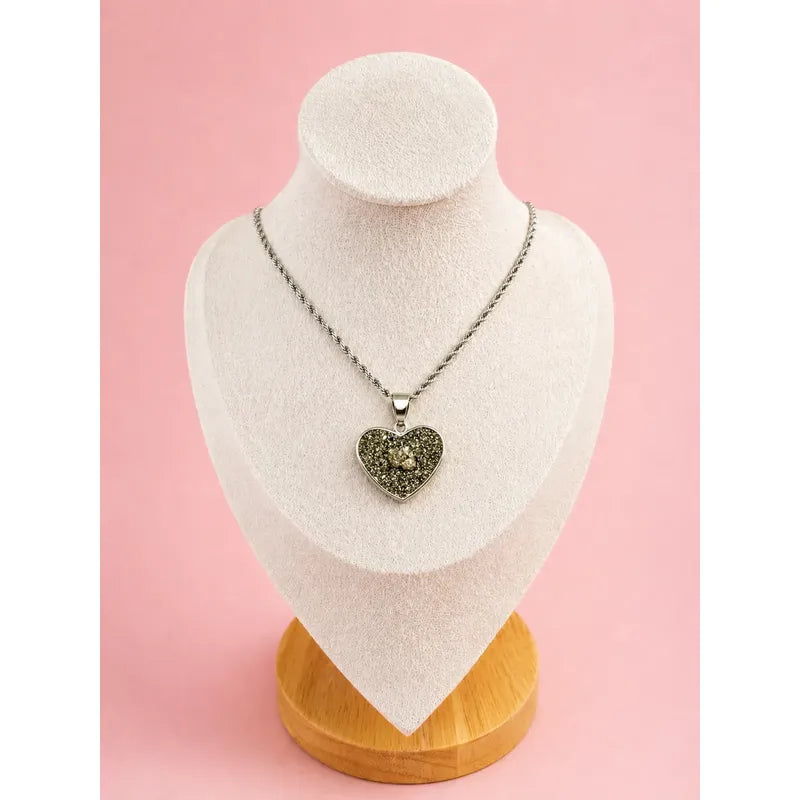 Collar Abundancia Corazón Con Piedra Pirita  + Cadena Corazón Pirita