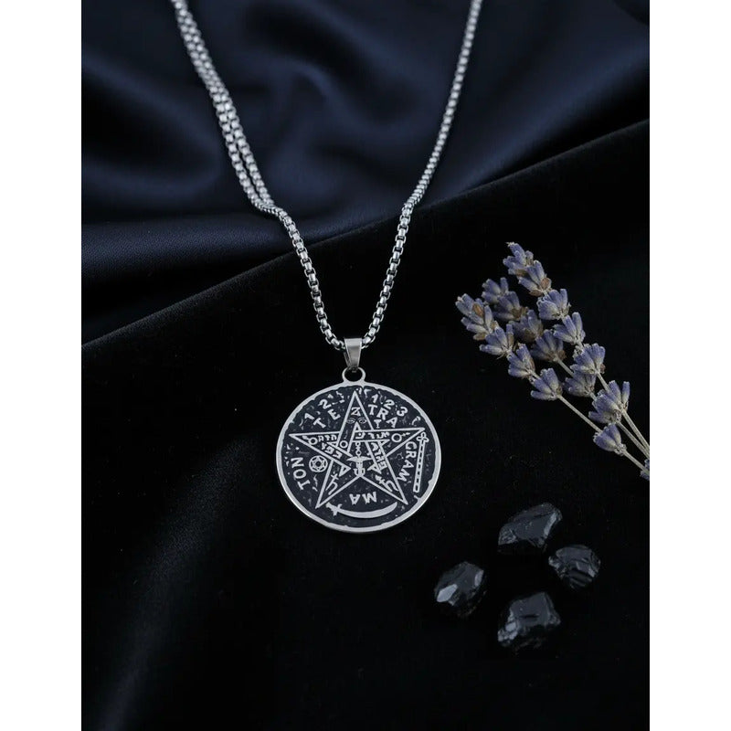 Collar Con Medallón De Tetragrámaton De Acero Quirúrgico Tetragramaton