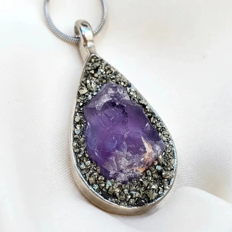 Dije Gota De Metal Con Pirita Y Amatista Con Cadena De Acero Solo Dije Gota Pirita Amatista