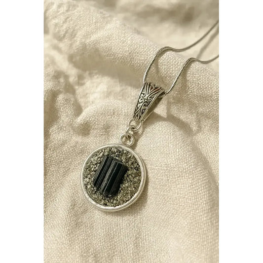 Collar Protección De Turmalina Con Pirita Y Cadena De Acero Turmalina Con Pirita