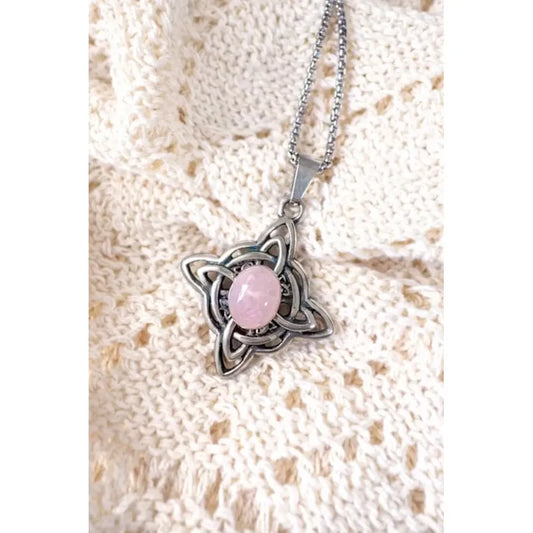 Collar Amuleto Protector Nudo De Bruja Con Piedra Natural Cuarzo Rosa
