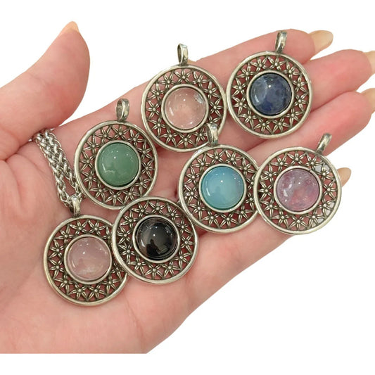 Collar Mandala Con Piedras Naturales Y Cadena De Acero Color Cuarzo Cristal