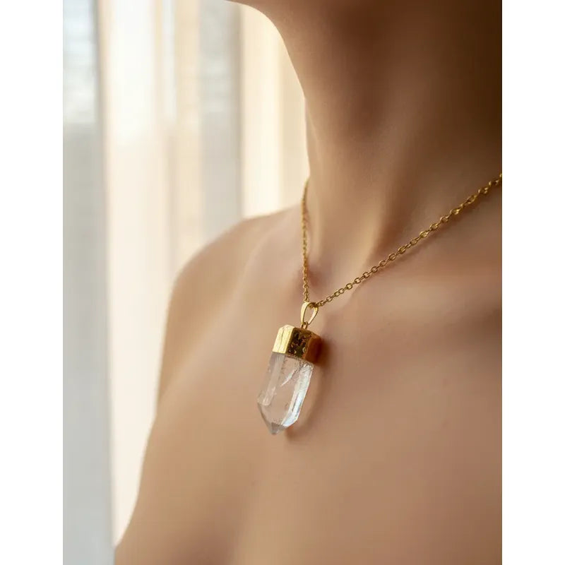 Collar Manifestación Punta De Cuarzo Cristal + Cadena Dorada Punta Cuarzo Cristal