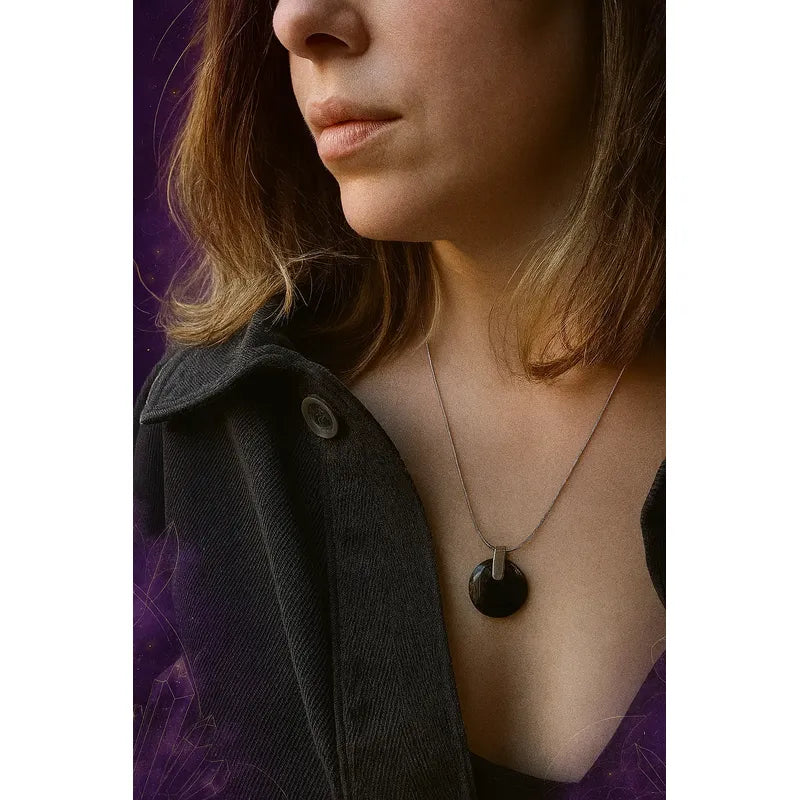 Collar Medallón De Piedra Obsidiana + Cadena De Acero Obsidiana