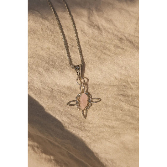 Collar Protección Nudo De Bruja Cuarzo Rosa Cadena De Acero Color Nudo De Bruja Cuarzo Rosa Bruto