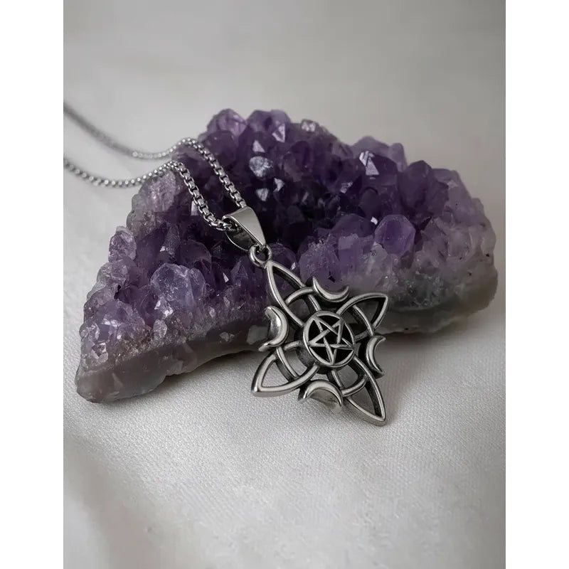 Collar Nudo De Bruja Triskel + Cadena De Acero Quirúrgico Nudo Triskel 2