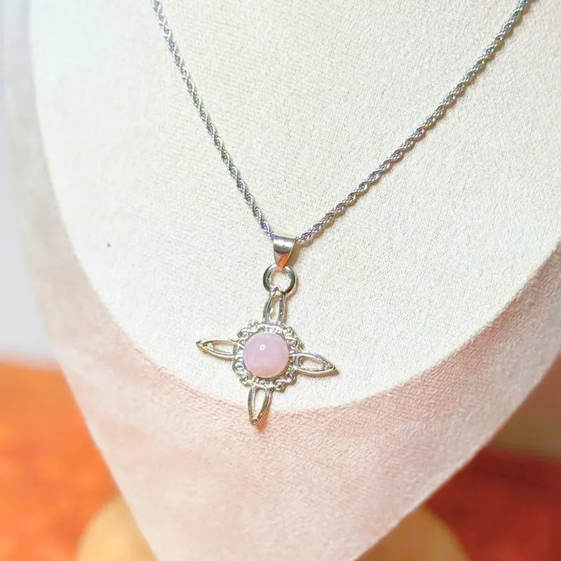 Collar Protección Nudo De Bruja Cuarzo Rosa Cadena De Acero Color Nudo De Bruja Y Cuarzo Rosa